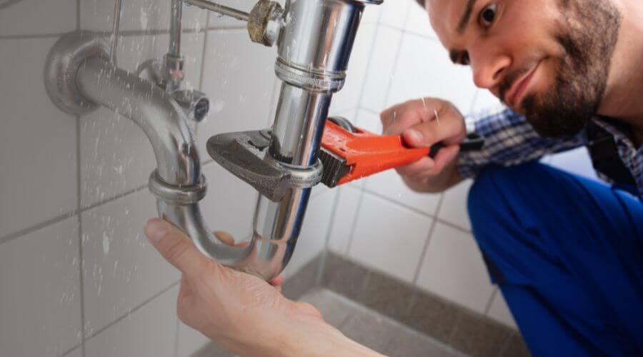 Expert burst pipe repair services in Sun City Center, FL
